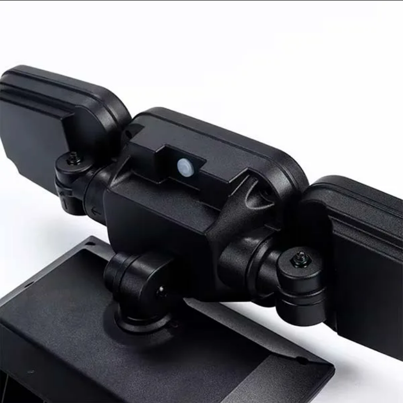 Trostrani solarni LED reflektor Trostrani solarni LED reflektor - Izdvajamo iz ponude