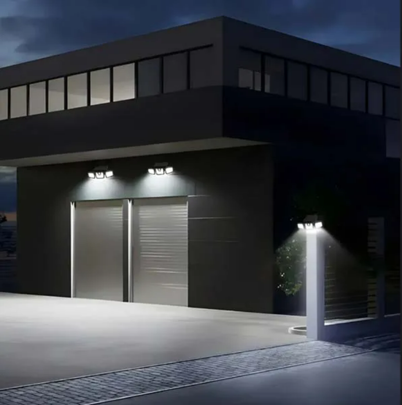 Trostrani solarni LED reflektor Trostrani solarni LED reflektor - Izdvajamo iz ponude